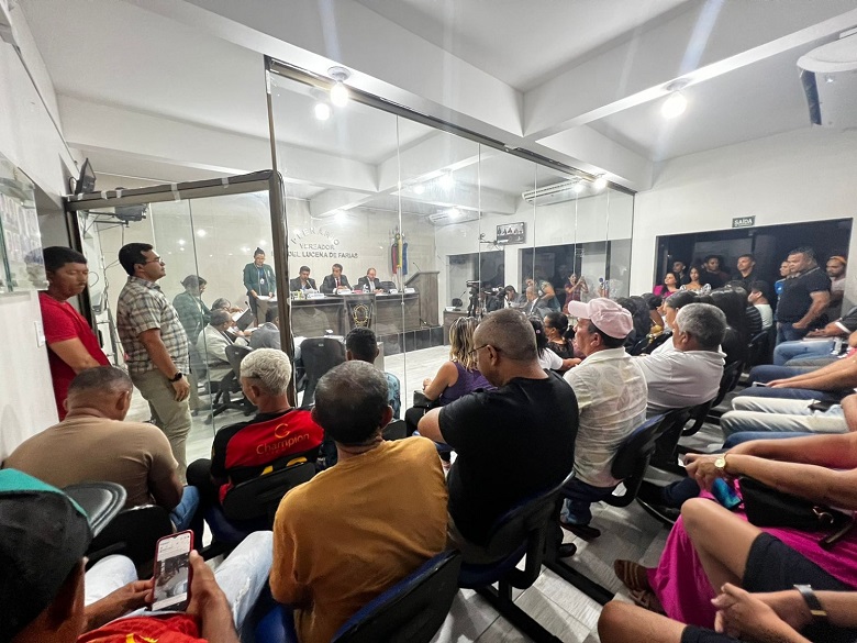 Sessão ordinária na Câmara de Alhandra aborda projetos de lei e requerimentos de diversas áreas
